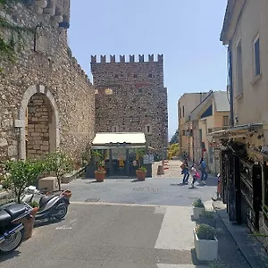 Khalisa Grazioso A , Taormina Italia